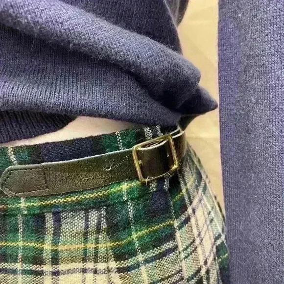 Vintage Women’s Pleated Plaid Wrap Around Skirt 100% Wool Size 8 Non Branded - Picture 2 of 10